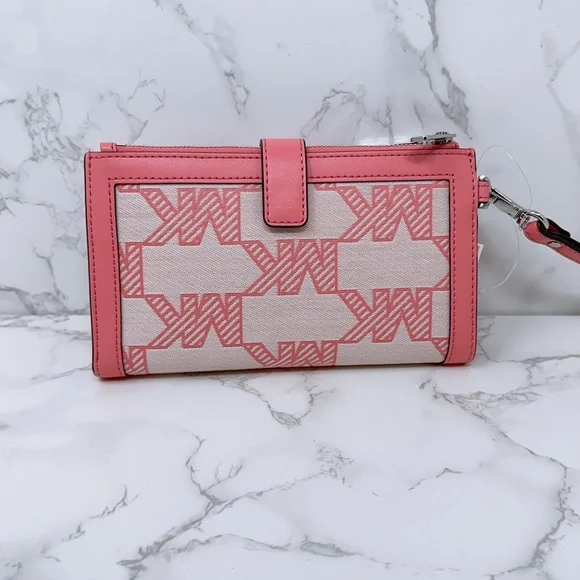 Michael Kors wallet - Picture 2 of 10